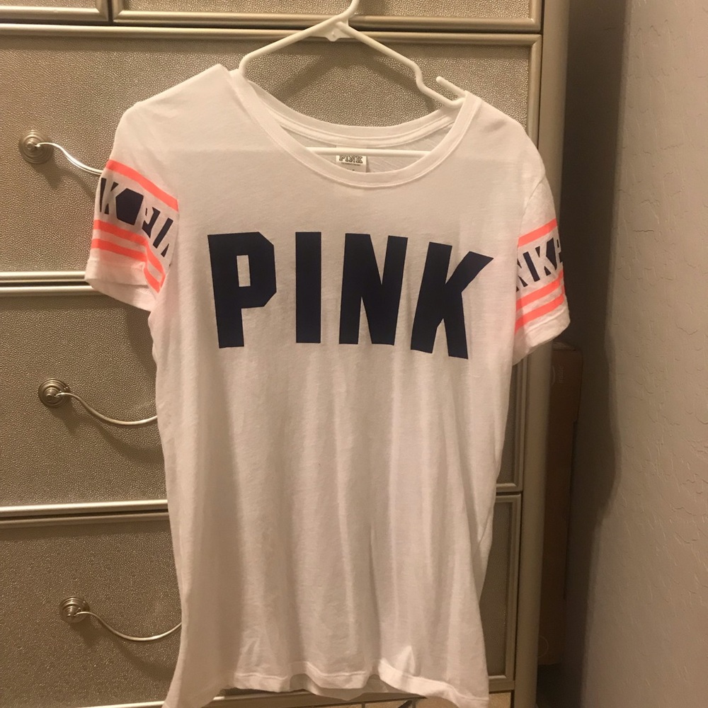 Victoria’s Secret PINK tee
